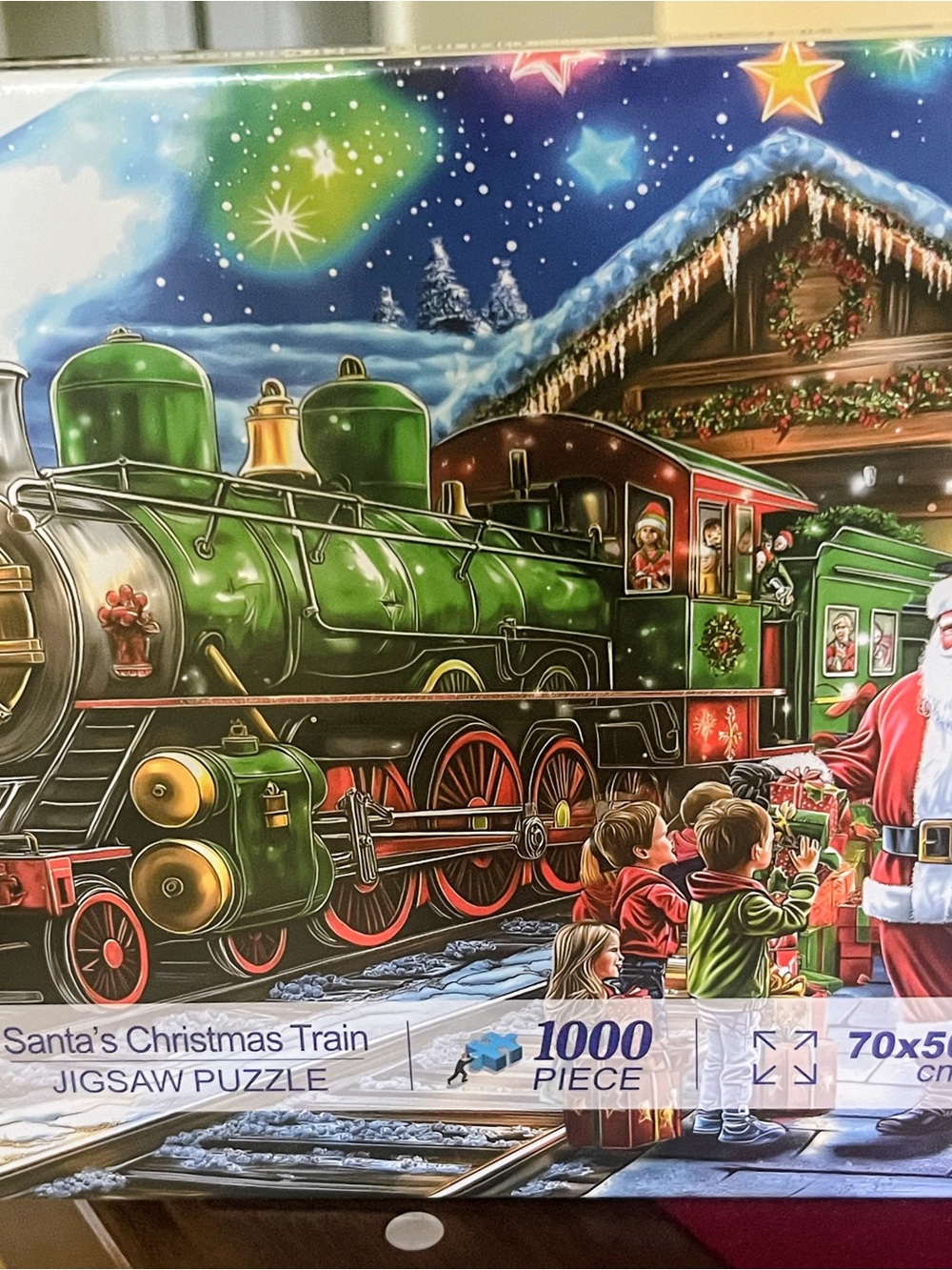 Santa's Christmas Train 1000-Piece Jigsaw Puzzle - Green